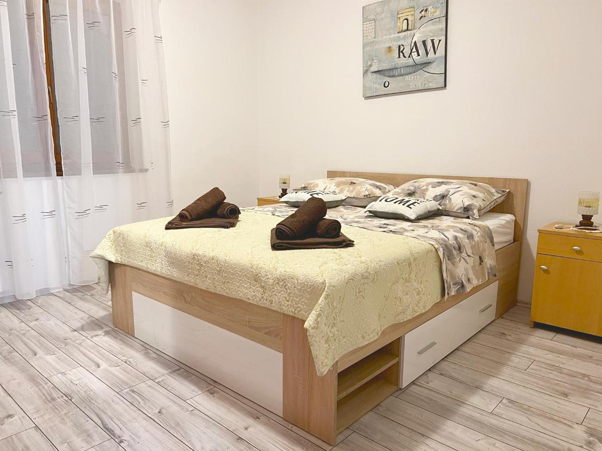Apartments Ares Rovinj Buitenkant foto